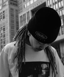 PULP/417EDIFICE（パルプフォーワンセブンエディフィス）の「VALLAD / バラッド × JOE / CIRCLE LOGO BEANIE（ニットキャップ/ビーニー）」