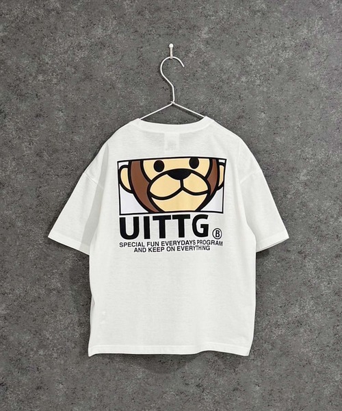 Universal Style Wear（ユニバーサルスタイルウェア）の「キッズ UITTG オーバーサイズ半袖Tシャツ（Tシャツ/カットソー・キッズ・ブラック/グレー系その他/ブラック系その他2/オフホワイト/ダークグリーン/チャコールグレー/ブラック系その他/ホワイト系その他2/ブラック系その他3/ホワイト系その他/ホワイト系その他3/ベージュ/グリーン系その他/ネイビー/オレンジ/グレー系その他2・130cm/140cm/150cm/160cm）」の5枚目の写真