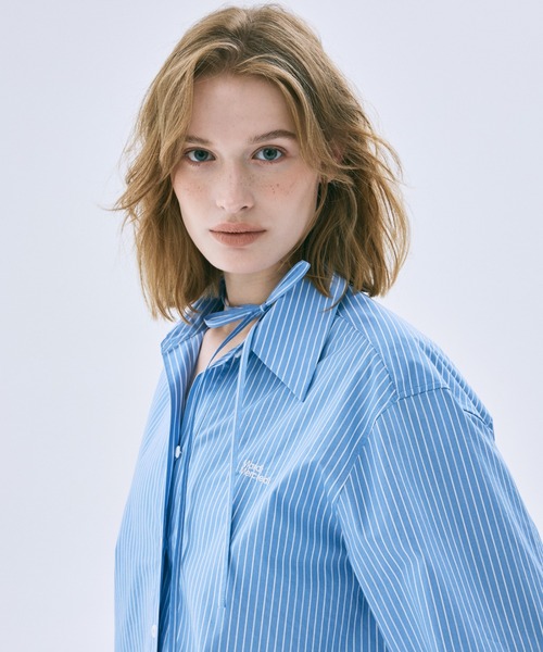 Mardi Mercredi(マルディメクルディ)の「TIE SHIRT STRIPE / タイ シャツ フラワーマルディ(シャツ/ブラウス・レディース・ブルー/ピンク・FREE)」の11枚目の写真