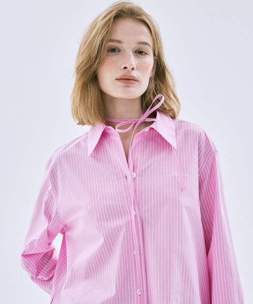 Mardi Mercredi(マルディメクルディ)の「TIE SHIRT STRIPE / タイ シャツ フラワーマルディ(シャツ/ブラウス・レディース・ブルー/ピンク・FREE)」の3枚目の写真