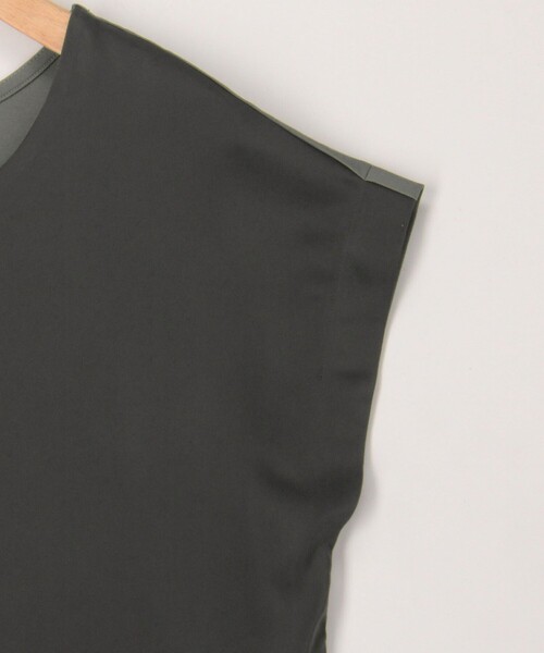 MICO COULIER(ミコクリエ)の「サテン×スムース二重プルオーバーカットソー(Tシャツ/カットソー・レディース・チャコールグレー/ブラウン/オフホワイト・38)」の19枚目の写真