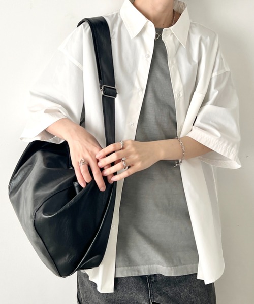 wears(ウェアーズ)の「【A4収納可】大容量 PUクロスボディバッグ(ショルダーバッグ・レディース・ブラック・FREE)」の11枚目の写真