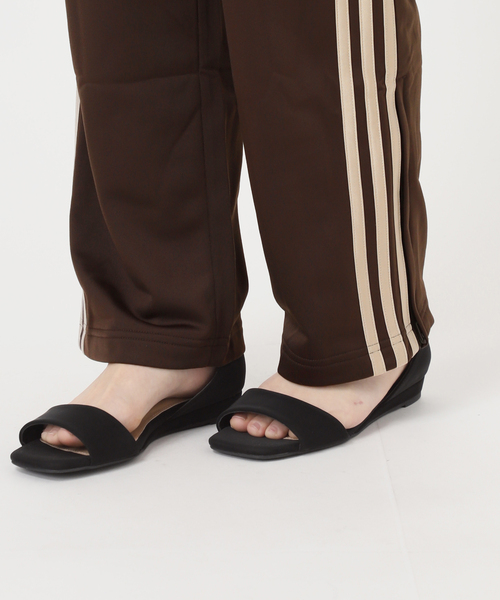 adidas Originals（アディダスオリジナルス）の「《WEB/一部店舗限定》【adidas originals】FIREBIRD TP：トラックパンツ（その他パンツ・レディース・ベージュ/ブラウン・SMALL/X-SMALL）」の14枚目の写真