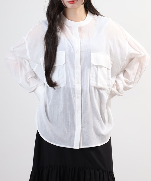 EGLANTINE(エグランティーヌ)の「EGLANTINE コットンシアーバンドカラーポケットブラウス 長袖(シャツ/ブラウス・レディース・イエロー系/ブラック/オフホワイト・40)」の4枚目の写真