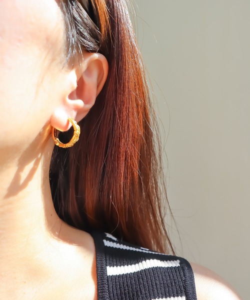 IRIEBEACH(アイリービーチ)の「Cutout hoop pierce/【ハワイアンジュエリー】【サージカルステンレス】【金属アレルギー対応】【IRIEBEACH / アイリービーチ】つけっぱなしOK(ピアス(片耳用)・レディース・ゴールド/ピンク/シルバー・FREE)」の5枚目の写真