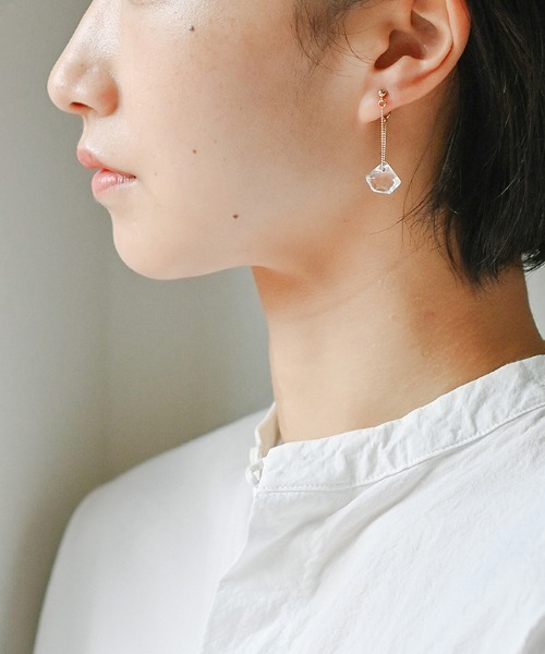HARIO Lampwork Factory（ハリオランプワークファクトリー）の「ピアス ダイヤモンド カレット（ピアス（両耳用）・レディース・クリア・FREE）」の3枚目の写真