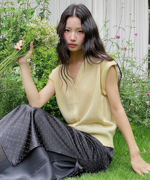 yuue' ( wear )(ユーイ)の「サテンレイヤードサイドスリットロングスカート 無地/ドット柄(スカート・レディース・ホワイト/ホワイト系その他/ブラック系その他/ブラック・M/L)」の8枚目の写真