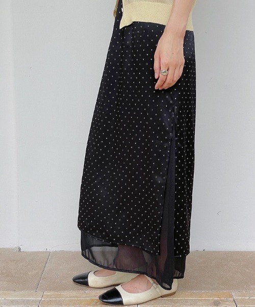 yuue' ( wear )(ユーイ)の「サテンレイヤードサイドスリットロングスカート 無地/ドット柄(スカート・レディース・ホワイト/ホワイト系その他/ブラック系その他/ブラック・M/L)」の16枚目の写真