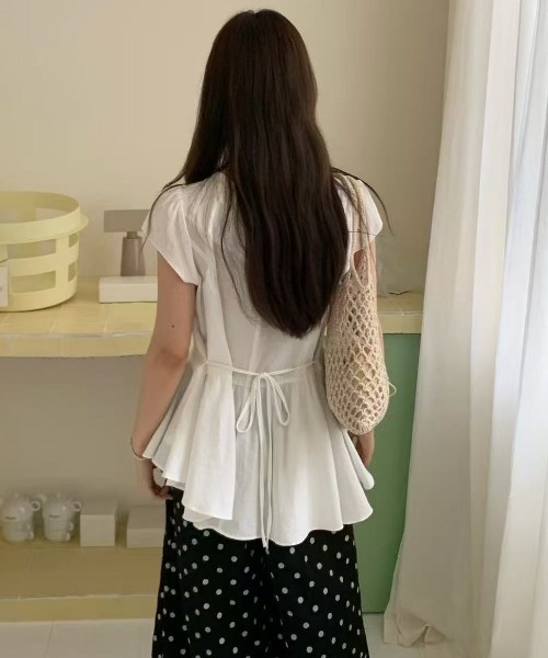 AMAJI(アマジ)の「韓国風 シンプル ラウンドネック半袖トップス アシンメトリーヘム デザインブラウス(Tシャツ/カットソー・レディース・イエロー/ホワイト/ブラック/パープル/ライトブルー・FREE)」の12枚目の写真