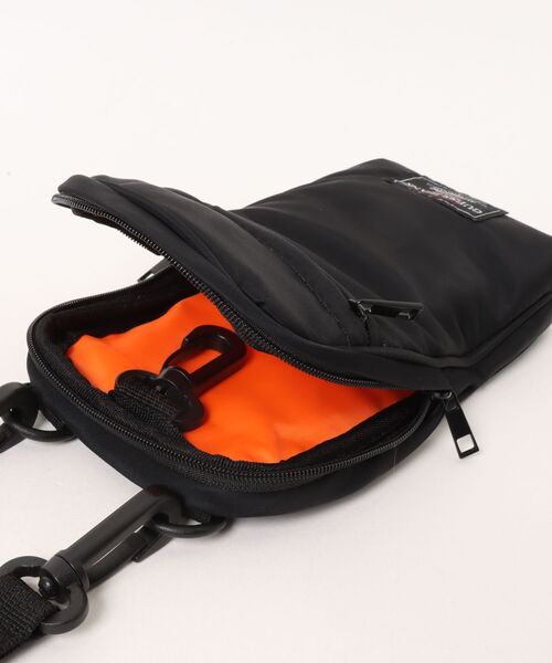 Guess（ゲス）の「【GUESS】ゲス GUESS JEANS BAG TRAVEL ショルダーバッグ（ショルダーバッグ・レディース・ブラック/カーキ・FREE）」の5枚目の写真