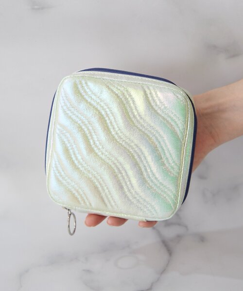 BIRTHDAY BAR(バースデイバー)の「≪冷感機能付き≫ COOL SHIELD Tissue Case Pouch ティッシュポーチ(ポーチ・レディース・アイボリー/パープル・0)」の7枚目の写真