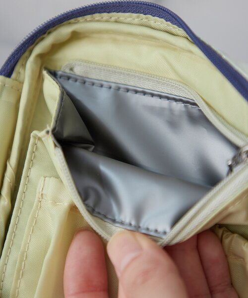 BIRTHDAY BAR(バースデイバー)の「≪冷感機能付き≫ COOL SHIELD Tissue Case Pouch ティッシュポーチ(ポーチ・レディース・アイボリー/パープル・0)」の19枚目の写真