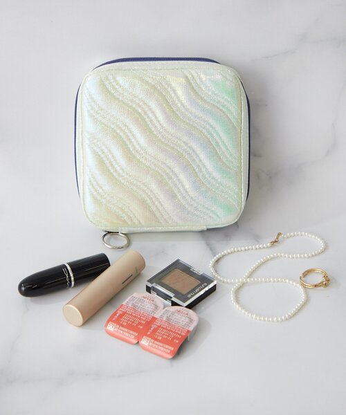 BIRTHDAY BAR(バースデイバー)の「≪冷感機能付き≫ COOL SHIELD Tissue Case Pouch ティッシュポーチ(ポーチ・レディース・アイボリー/パープル・0)」の2枚目の写真