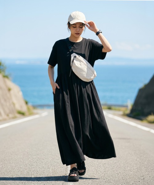 itto...(イット)の「綿100%切替フレアロングワンピース(ワンピース・レディース・ブラック/グレイッシュベージュ・M)」の15枚目の写真