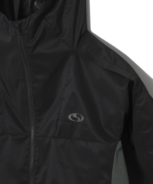 LORES（ロアス）の「Hard Shell Jacket - Black（ナイロンジャケット・レディース・その他・LARGE）」の3枚目の写真