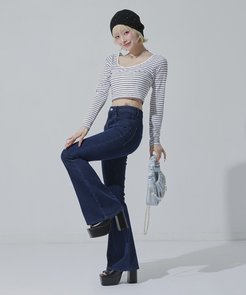 ANAP(アナップ)の「センタープレス フレアデニムパンツ(その他パンツ・レディース・インディゴブルー/クリア/ブルー・S/M)」の9枚目の写真
