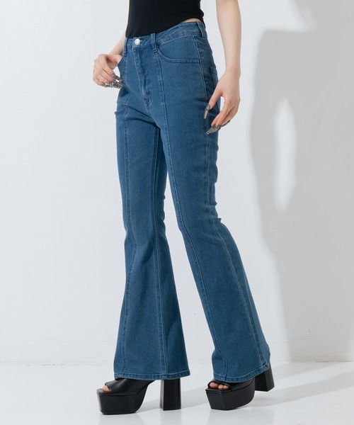 ANAP(アナップ)の「センタープレス フレアデニムパンツ(その他パンツ・レディース・インディゴブルー/クリア/ブルー・S/M)」の10枚目の写真