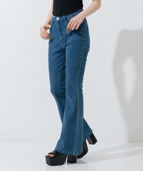 ANAP(アナップ)の「センタープレス フレアデニムパンツ(その他パンツ・レディース・インディゴブルー/クリア/ブルー・S/M)」の11枚目の写真