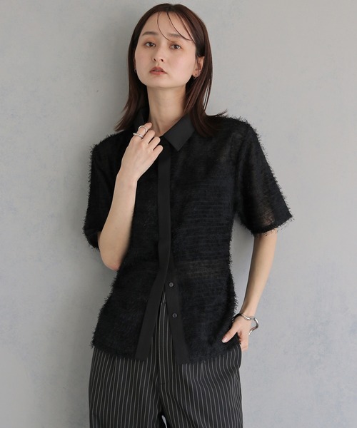 &g'aime(アンジェム)の「【&g'aime 】フェザーハーフスリーブシャツ Feather Half-Sleeve Shirt(シャツ/ブラウス・レディース・ブラック/グレー/ホワイト・FREE)」の2枚目の写真