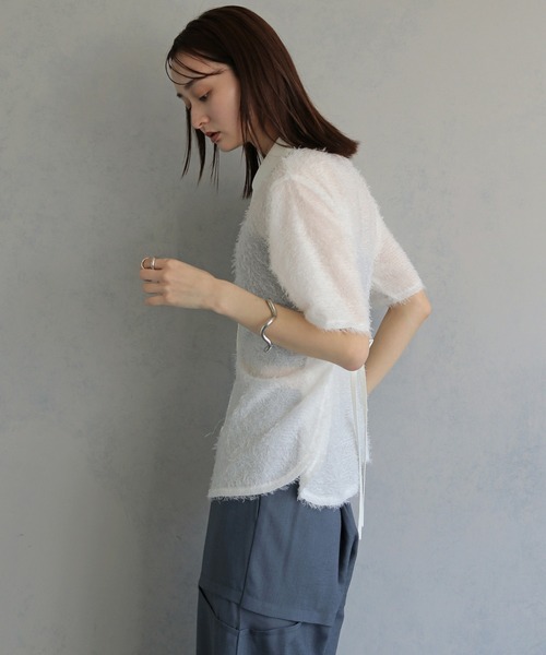 &g'aime(アンジェム)の「【&g'aime 】フェザーハーフスリーブシャツ Feather Half-Sleeve Shirt(シャツ/ブラウス・レディース・ブラック/グレー/ホワイト・FREE)」の8枚目の写真