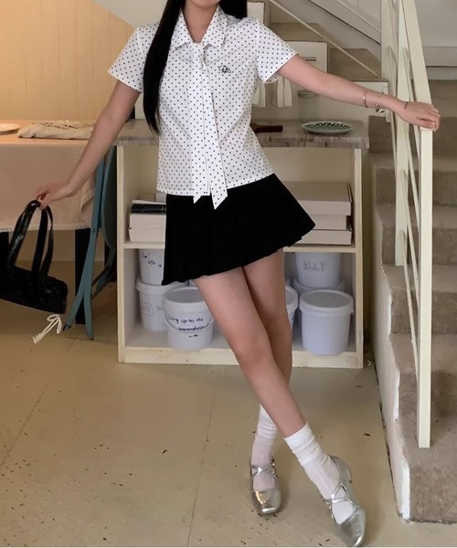 MAISON DE THERESE（メゾン ド テレーズ）の「【夏新作】ドットシャツ　ヴィンテージモダンな大人フェミニンコーデの定番アイテム　タイブラウス（シャツ/ブラウス・レディース・White・M）」の2枚目の写真