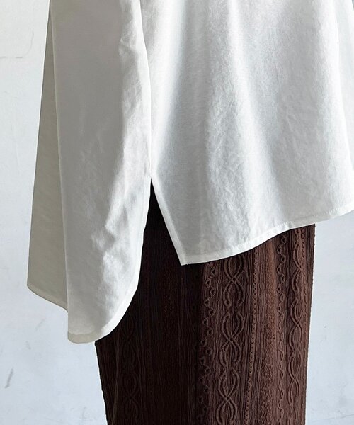 un dix cors(アンディコール)の「麻調スキッパーバックテープシャツ(シャツ/ブラウス・レディース・グレー/ブラック/ブラウン/オフホワイト・FREE)」の19枚目の写真