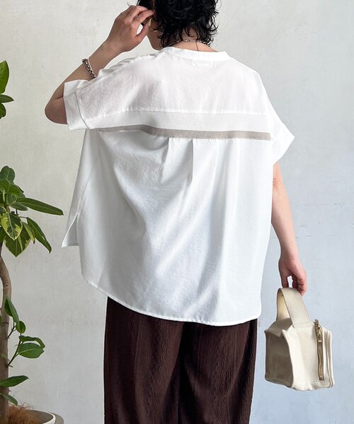 un dix cors(アンディコール)の「麻調スキッパーバックテープシャツ(シャツ/ブラウス・レディース・グレー/ブラック/ブラウン/オフホワイト・FREE)」の22枚目の写真