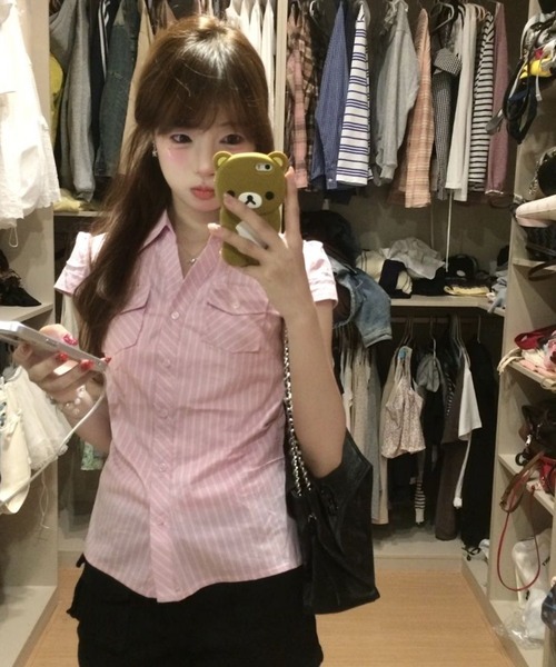 AsheKsha(アシクシャ)の「甘辛風ピンクストライプウエスト絞り半袖シャツ(シャツ/ブラウス・レディース・ピンク・M)」の13枚目の写真