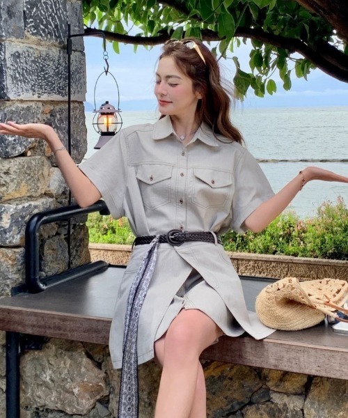 FAVORITO(ファヴォリート)の「シャツワンピース&ラップスカートセットアップ(シャツワンピース・レディース・ライトベージュ・S/M/L/XL)」の4枚目の写真
