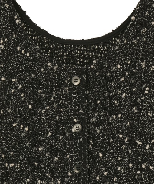 CLANE(クラネ)の「CLANE/クラネ/GATHER NO SLEEVE TOPS(ベスト・レディース・ブラック/アイボリー・1)」の20枚目の写真