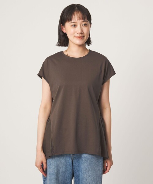 green label relaxing(グリーンレーベルリラクシング)の「エアリー ボリューム カットソー 接触冷感(Tシャツ/カットソー・レディース・オフホワイト/ブラック/ダークブラウン・FREE)」の18枚目の写真