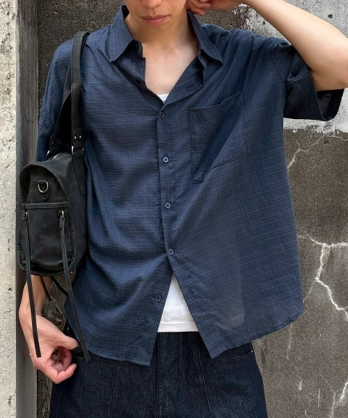 Chikashitsu +(チカシツプラス)の「【Chikashitsu +】carrot check half sleeve shirt (2color) / 【チカシツプラス】オーバーサイズキャロットチェック半袖シャツ(シャツ/ブラウス・メンズ・ブラック/ネイビー・ONE SIZE)」の2枚目の写真