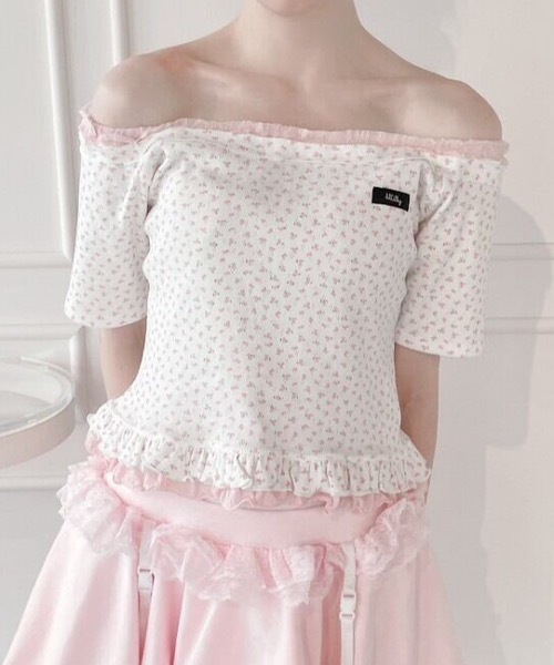 lilLilly(リルリリー)の「レースレイヤードトップス(Tシャツ/カットソー・レディース・アイボリー/ホワイト系その他/グレー・FREE)」の1枚目の写真