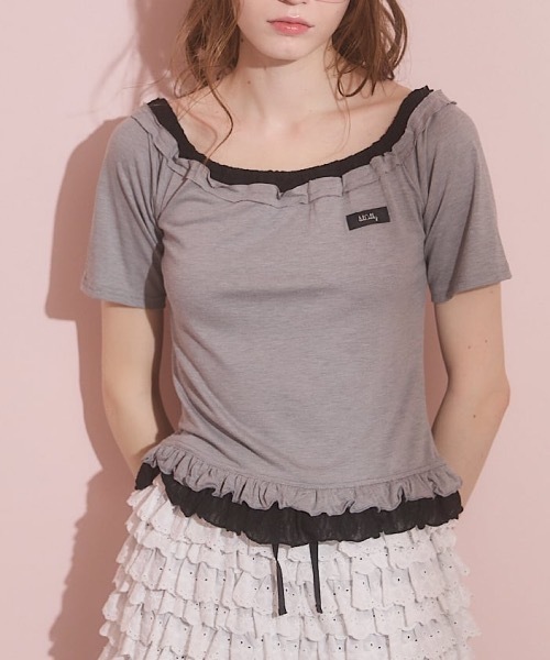 lilLilly(リルリリー)の「レースレイヤードトップス(Tシャツ/カットソー・レディース・アイボリー/ホワイト系その他/グレー・FREE)」の7枚目の写真