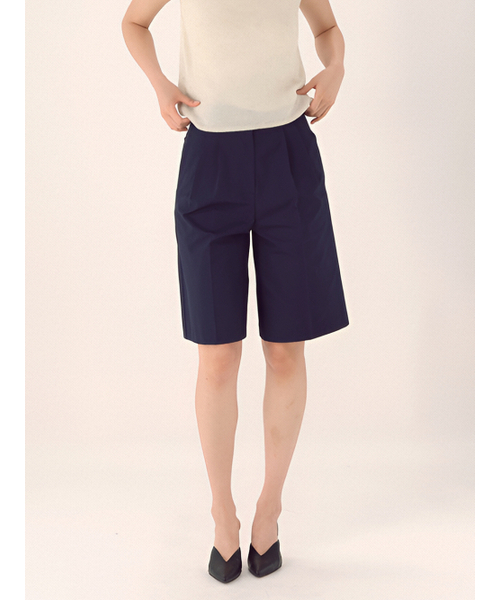 ACUD(アクド)の「Contour Bermuda Pants _Navy(その他パンツ・レディース・ネイビー・SMALL/MEDIUM)」の1枚目の写真
