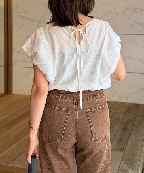 Thevon（ゼボン）の「チョーカー付きバルーンスリーブブラウス（シャツ/ブラウス・レディース・ブラック/オフホワイト/ブルー・FREE）」の6枚目の写真
