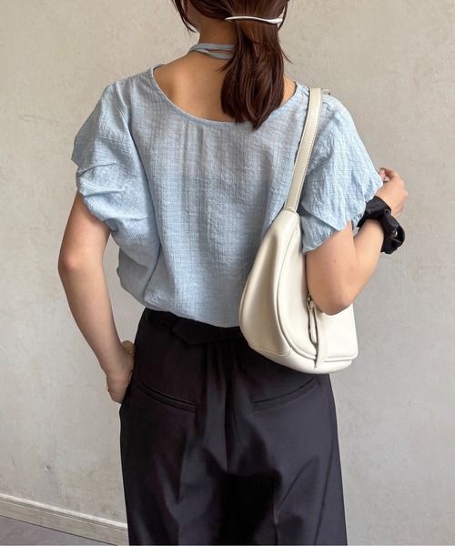 Thevon（ゼボン）の「チョーカー付きバルーンスリーブブラウス（シャツ/ブラウス・レディース・ブラック/オフホワイト/ブルー・FREE）」の22枚目の写真