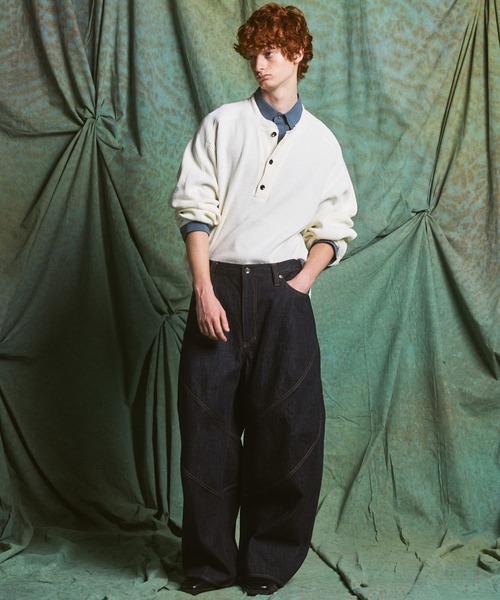 MAISON SPECIAL(メゾンスペシャル)の「《UNISEX》Ovoid Silhouette Prime-Wide Denim Pants/オボイドシルエットプライムワイドデニムパンツ【MAISON SPECIAL/メゾンスペシャル】■セットアップ対応■(デニムパンツ・メンズ・ネイビー/ブラック・2/1/0)」の3枚目の写真