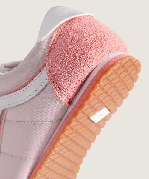 VANS(バンズ)の「キッズ スーパーロープロ / Super Lowpro Pale Petal Pink VN000Z34GSF1(スニーカー・キッズ・ライトピンク・1/2/11/3/12/13)」の5枚目の写真