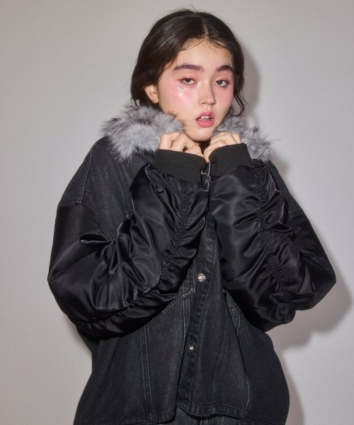 Candy Stripper(キャンディストリッパー)の「FUR COLLAR DENIM ジャケット(ブルゾン・レディース・ブラック/ブルー系その他・FREE)」の13枚目の写真