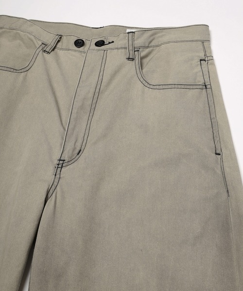 CULLNI(クルニ)の「Frosted Wash Chino Wide Curve Pants(デニムパンツ・メンズ・ベージュ系/カーキ系・1/2)」の9枚目の写真