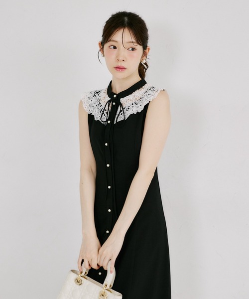 tocco closet(トッコ クローゼット)の「リボン付きフラワーレース装飾パール釦バックレースアップワンピース(ワンピース・レディース・ネイビー/ブラック・M)」の9枚目の写真