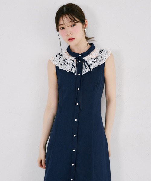 tocco closet(トッコ クローゼット)の「リボン付きフラワーレース装飾パール釦バックレースアップワンピース(ワンピース・レディース・ネイビー/ブラック・M)」の19枚目の写真