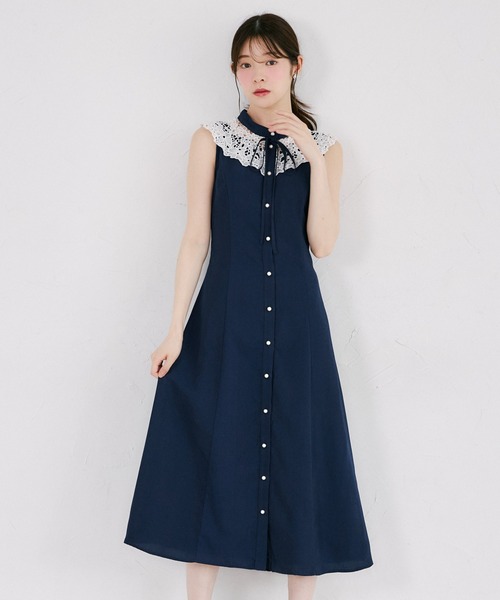 tocco closet(トッコ クローゼット)の「リボン付きフラワーレース装飾パール釦バックレースアップワンピース(ワンピース・レディース・ネイビー/ブラック・M)」の18枚目の写真