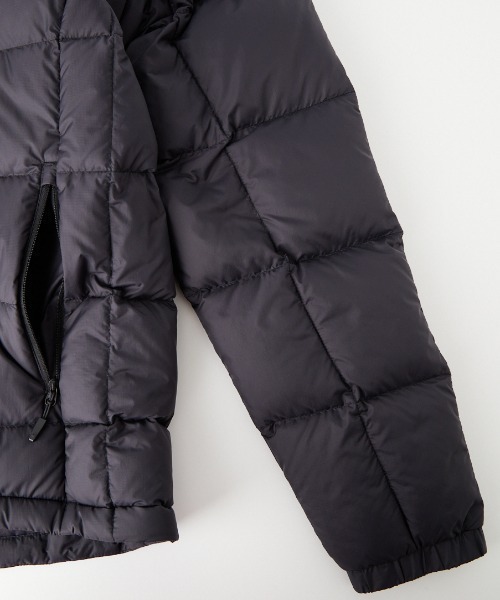MARMOT（マーモット）の「【WEB先行予約】[Marmot/マーモット] 別注 フード付き ライトダウンジャケット（ダウンジャケット/コート・レディース・オレンジ/ブルー/ブラック/グレー・S/M/L）」の9枚目の写真