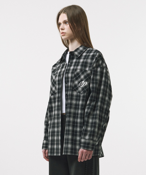 FOR THE WEATHER(フォーザウェザー)の「バックピンタックチェックシャツ(ブラック)(シャツ/ブラウス・レディース・その他・FREE)」の2枚目の写真