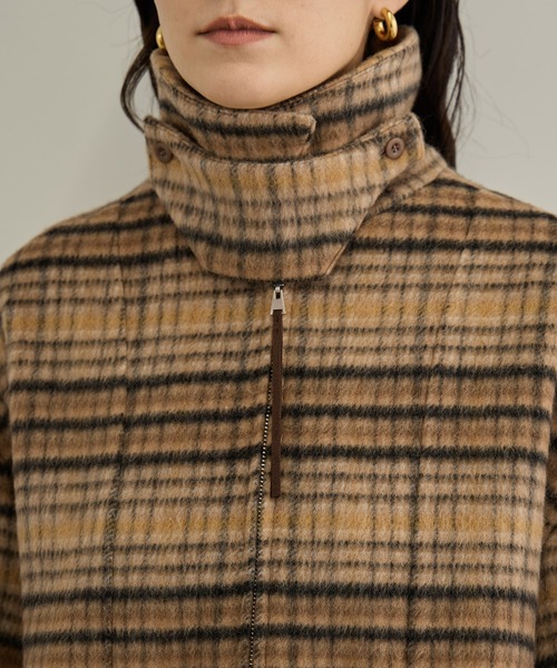 SALON adam et rope'(サロン アダム エ ロペ)の「MILIORアルパカシャギーチェックスタンドカラー ダブルジップブルゾン / セットアップ対応(ブルゾン・レディース・キャメル/チャコールグレー・FREE)」の17枚目の写真