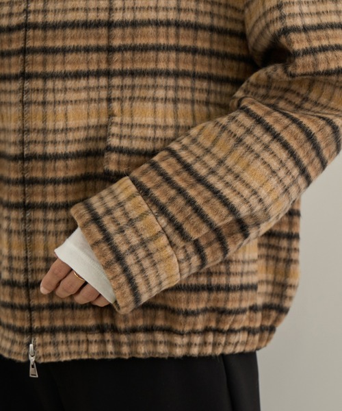SALON adam et rope'(サロン アダム エ ロペ)の「MILIORアルパカシャギーチェックスタンドカラー ダブルジップブルゾン / セットアップ対応(ブルゾン・レディース・キャメル/チャコールグレー・FREE)」の18枚目の写真