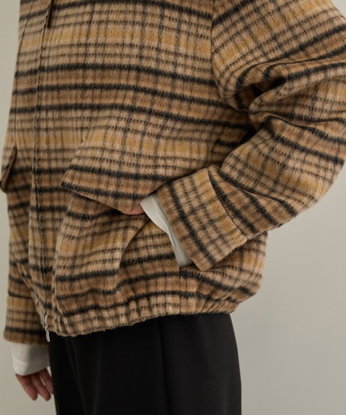 SALON adam et rope'(サロン アダム エ ロペ)の「MILIORアルパカシャギーチェックスタンドカラー ダブルジップブルゾン / セットアップ対応(ブルゾン・レディース・キャメル/チャコールグレー・FREE)」の19枚目の写真