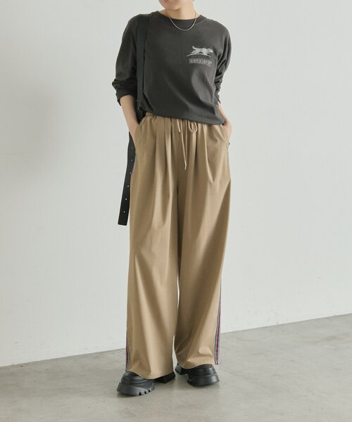 ear PAPILLONNER(イアパピヨネ)の「ジャージラインパンツ【SUM1 STYLE】(その他パンツ・レディース・ダークグレー/キャメル・FREE)」の17枚目の写真